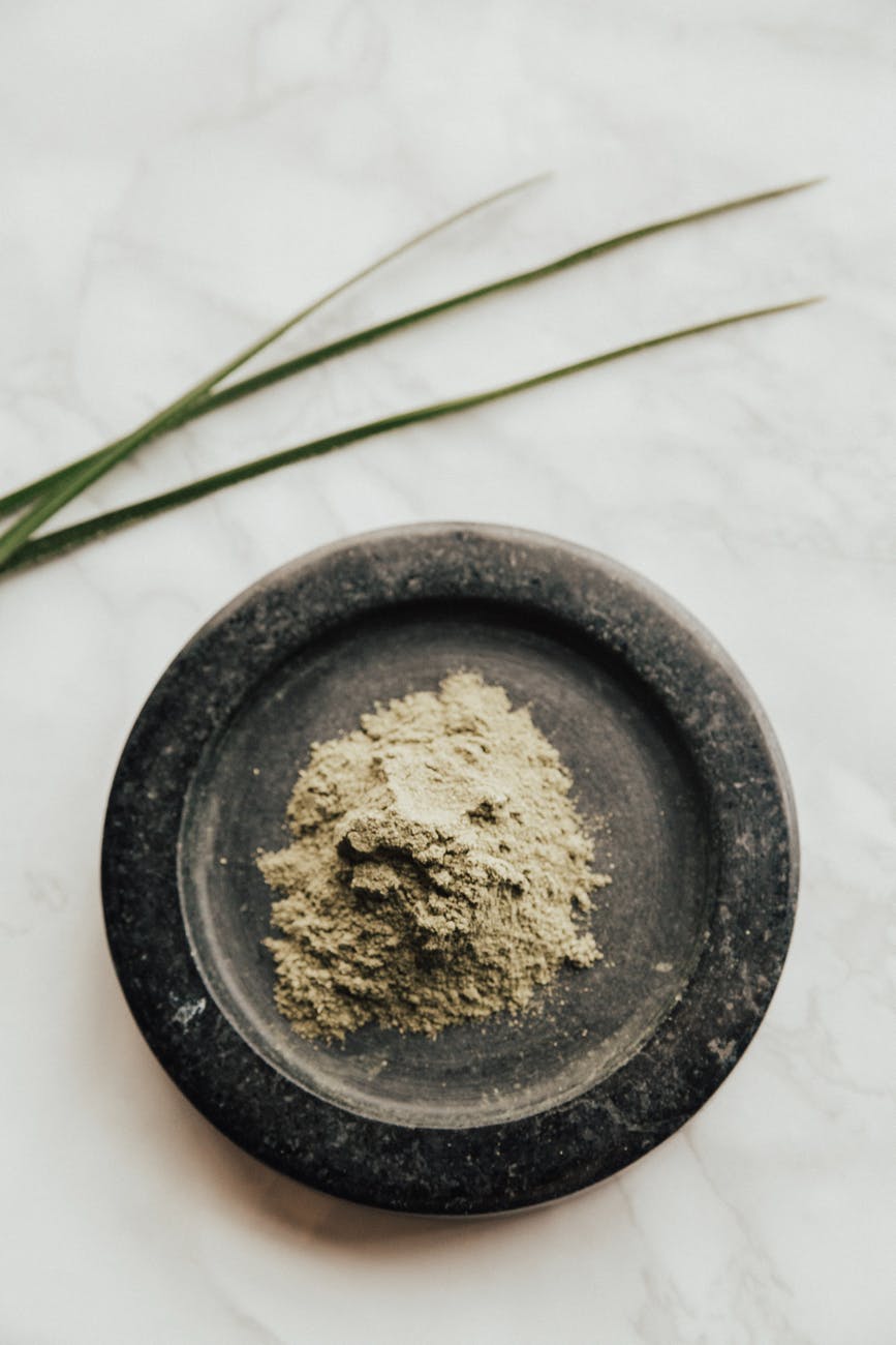 Herbal Powders, Pills, and&nbsp;Capsules